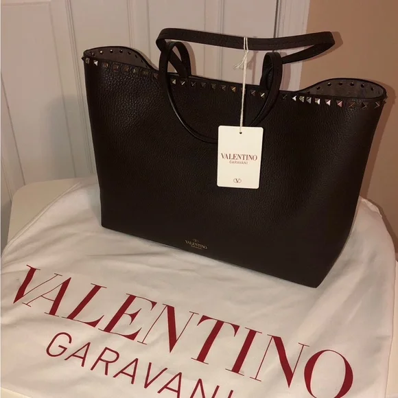 *NO LONGER FOR SALE* NEW VALENTINO Rock-stud tote bag chocolate brown. - Picture 3 of 8